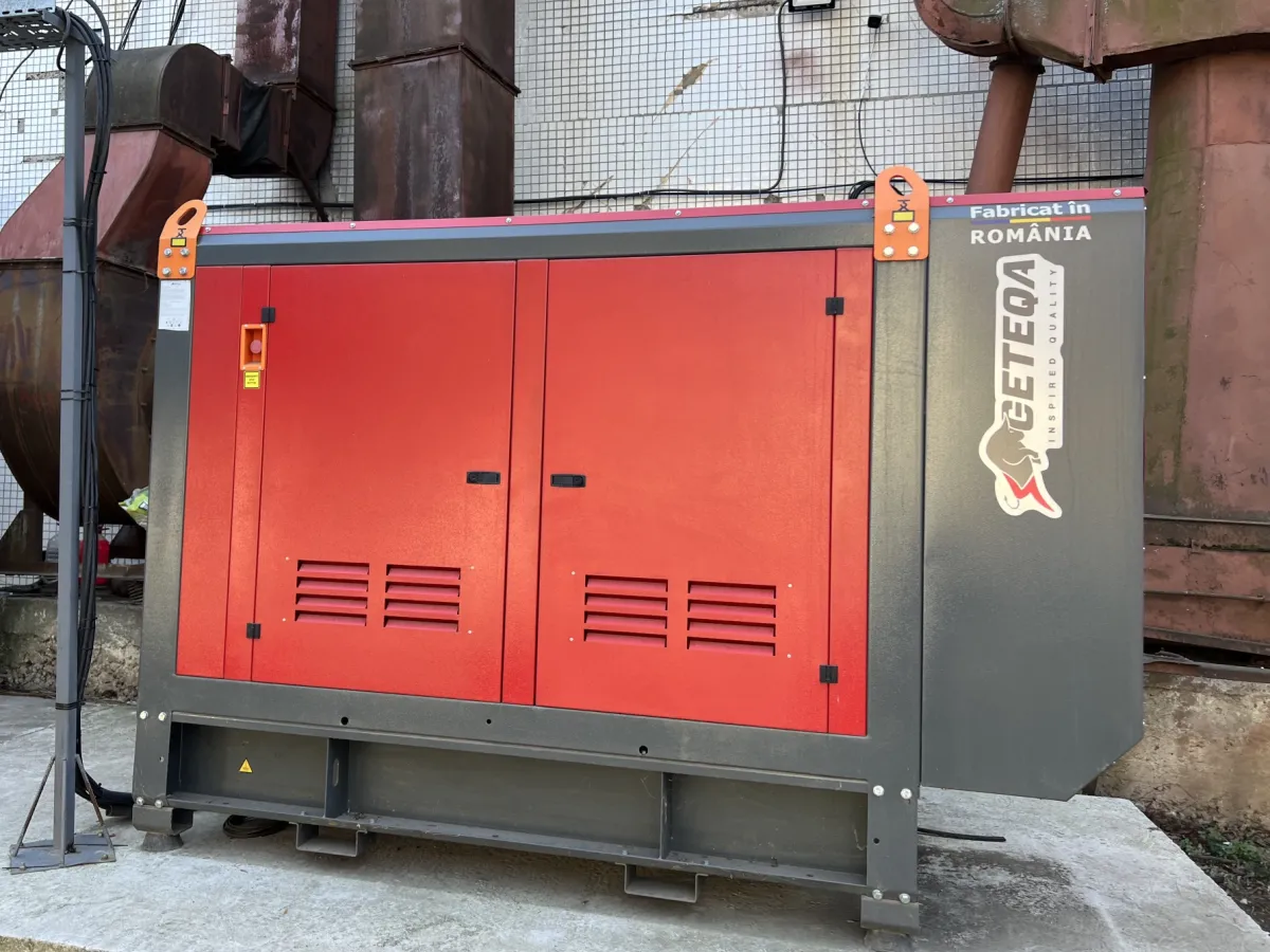 Generator de rezervă de 80 kVA (GETEQA, motor Perkins)